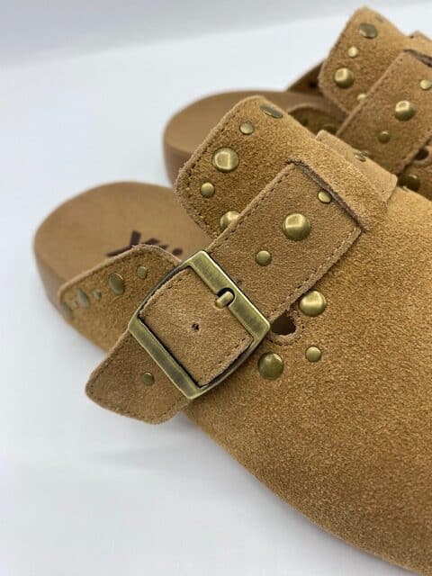 Ciabatte Donna XTI Boston Cammello con Borchie – 2115788/065 - Foto 2