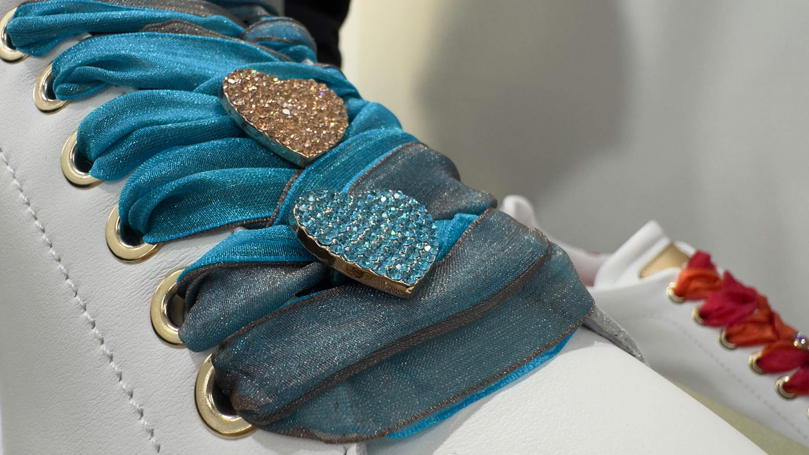 Damiani Moda e Calzature | Shop Online Abbigliamento e Calzature Donna, Uomo e Bambino